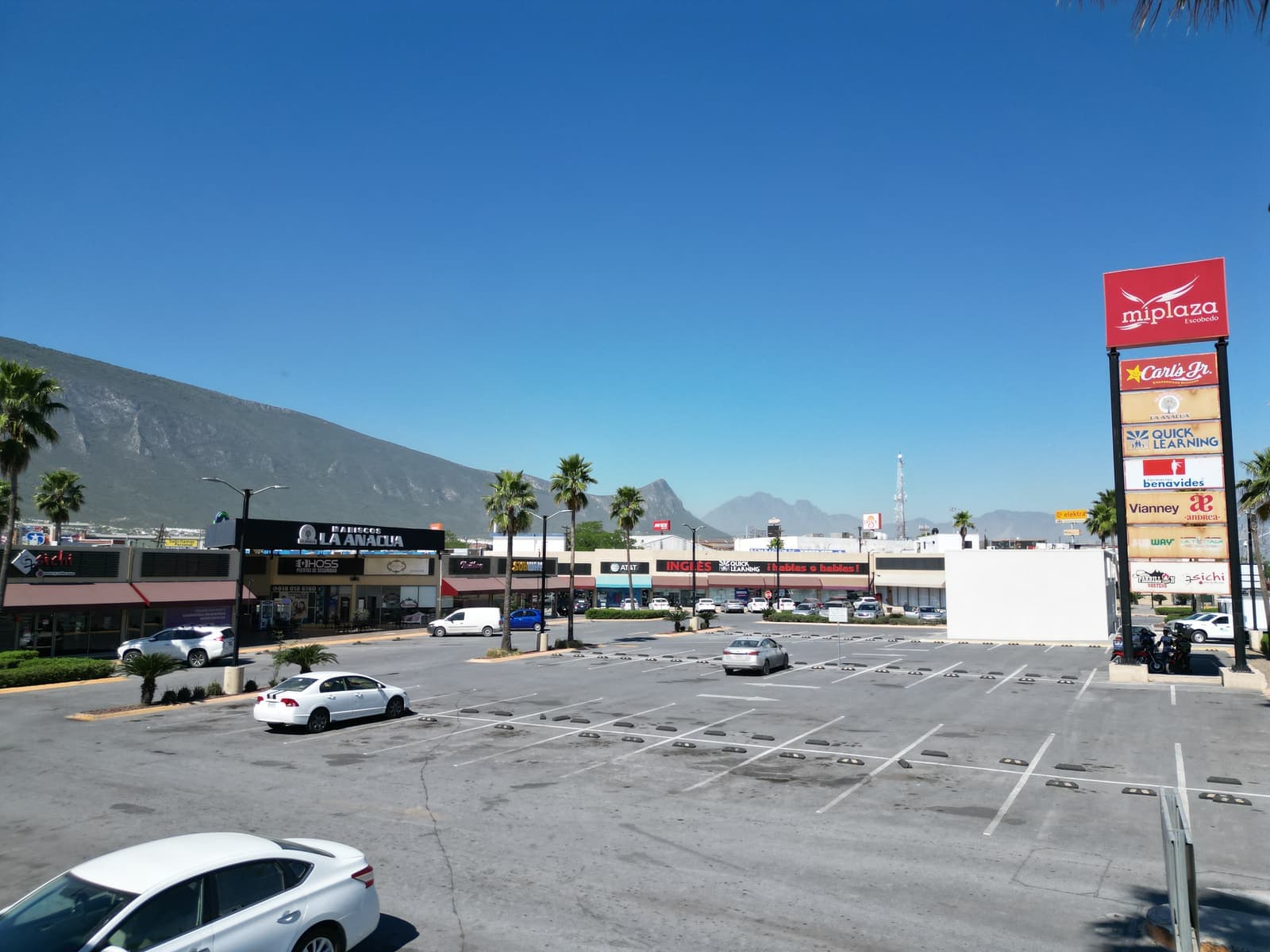 Mi Plaza Escobedo · Nuevo León